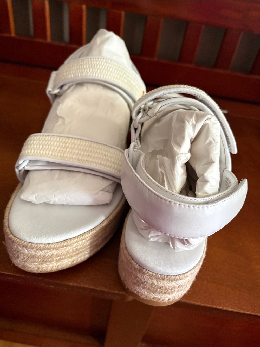 Tory Burch Women's White Espadrille Sandals, Size 10.5 NIB - Picture 3 of 5